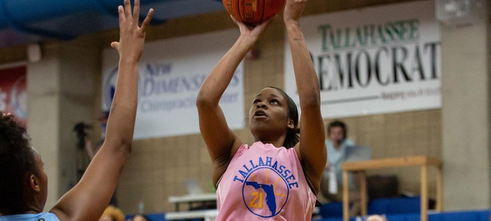 Kyra Smith (photo courtesy of Michael Schwarz)