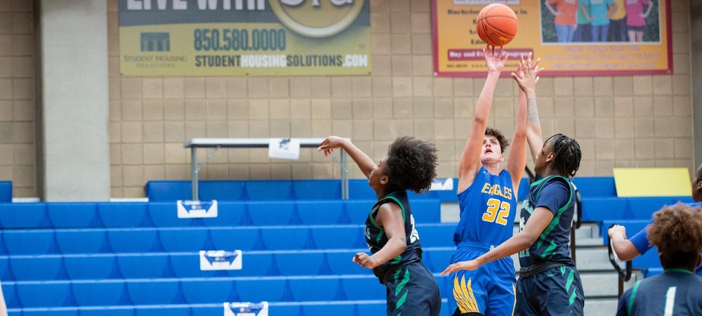 Mel Feratovic knocks one down against Pensacola State (photo courtesy of Michael Schwarz)