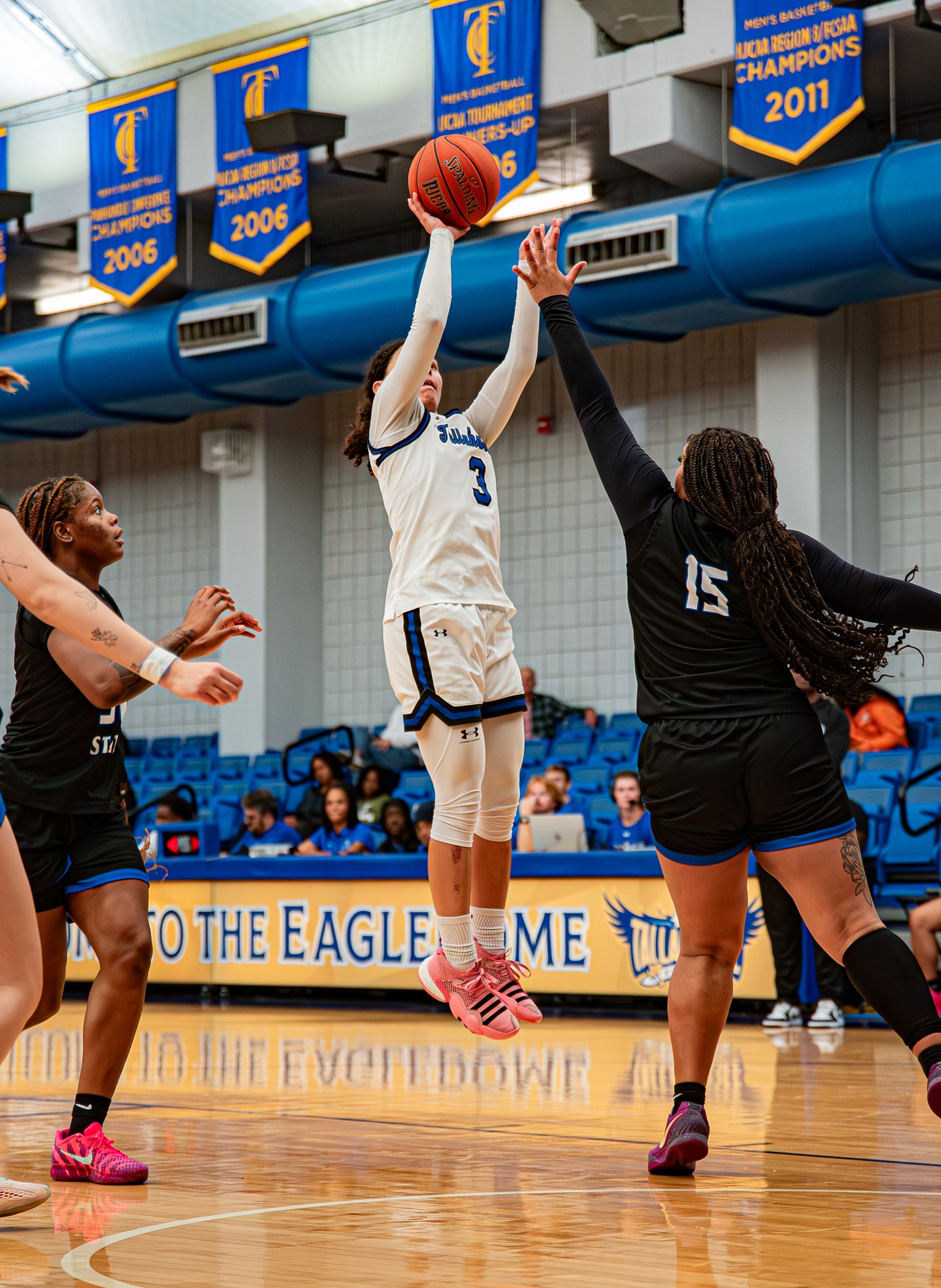 Lady Eagles Stun No. 2 Northwest Florida in Conference Home Opener