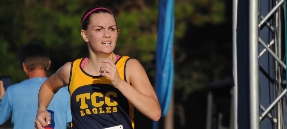 Samantha Reilly leads #TCCWXC into the NJCAA meet.